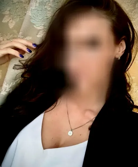 Charlotte, 33