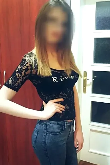 Fatima, 32