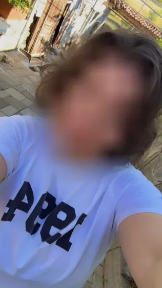 Marianne, 32