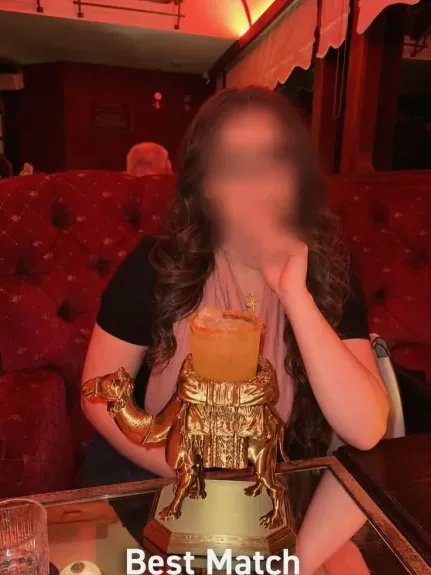 Sara, 34