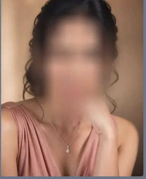 Sofia, 39