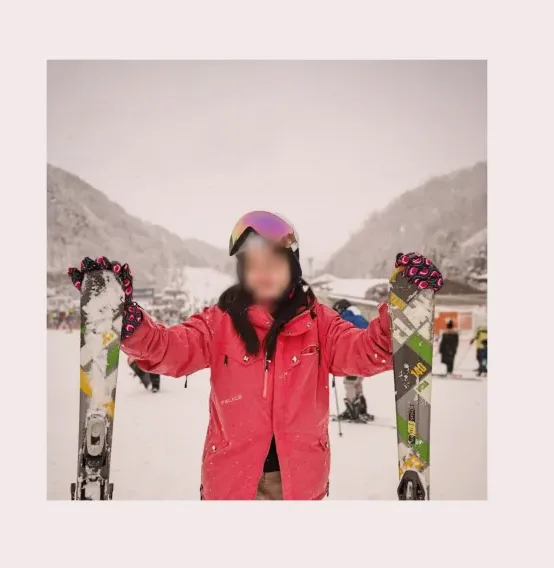Thea, 33